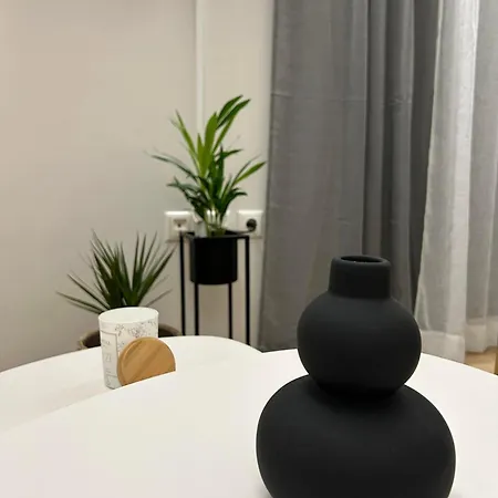 Rest Apartment *